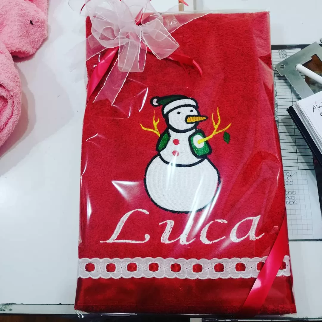 Bordado Personalizado De Nombre Luca