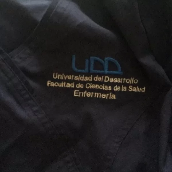 Bordado Personalizado De Universidad Del Desarrollo