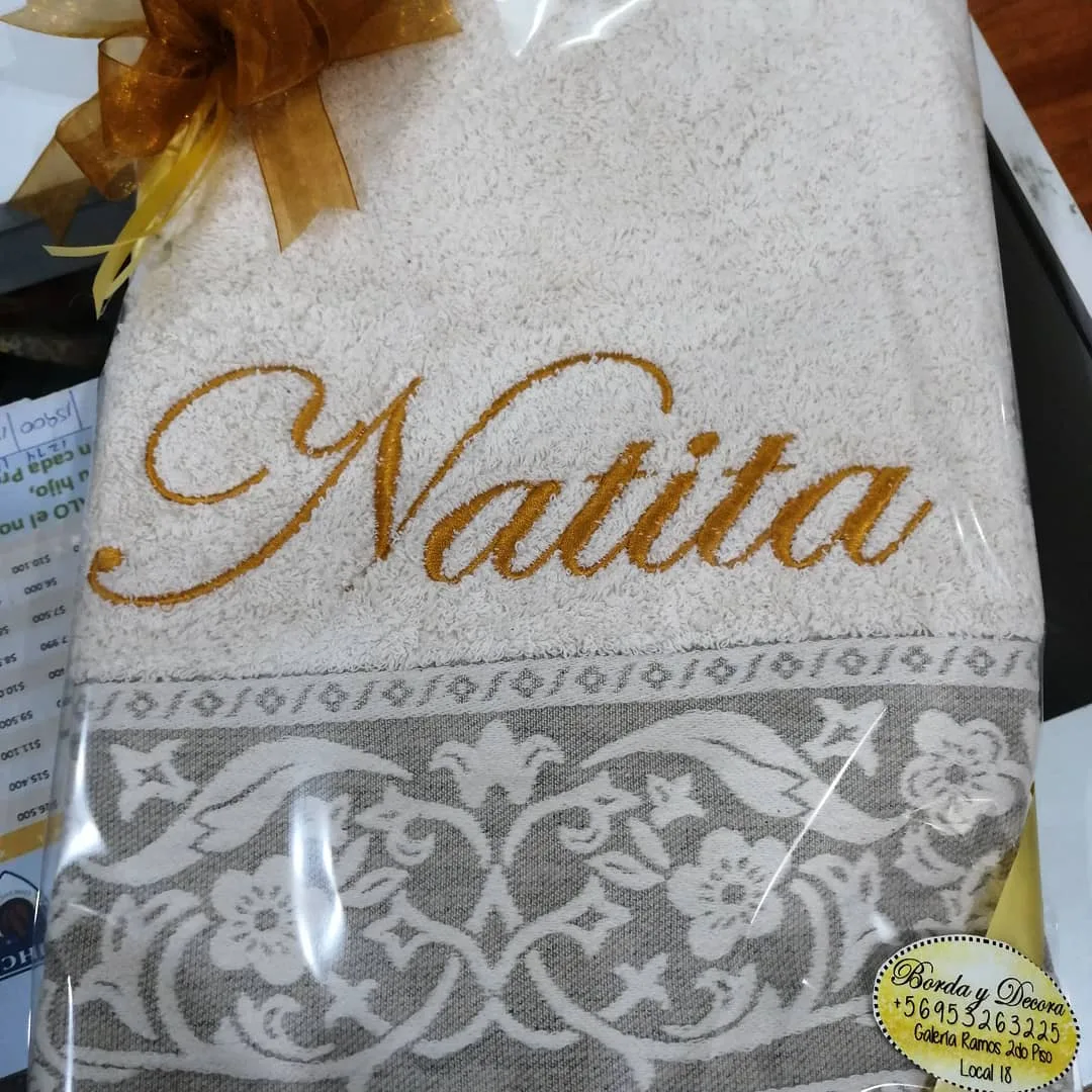 Toalla Personalizada Con Bordado Con Nombre