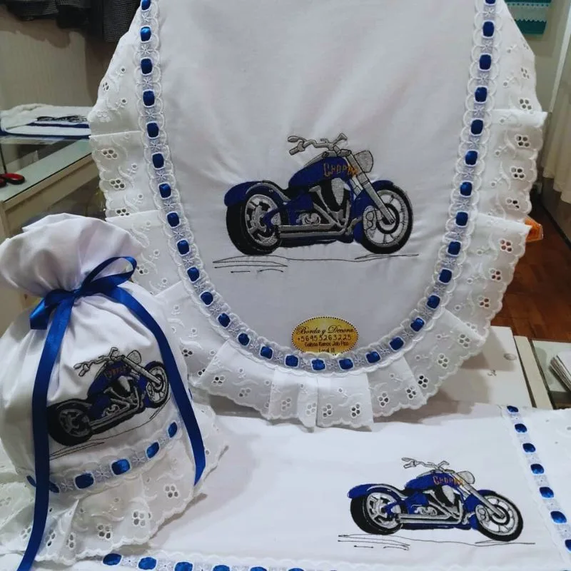 Set de Baño Motociclistas – Toallitas de Mano y Bolsa de Pan Personalizadas con Motivos de Motos