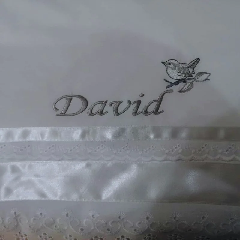 Sábanas de Matrimonio Bordadas – Juego Elegante y Personalizado