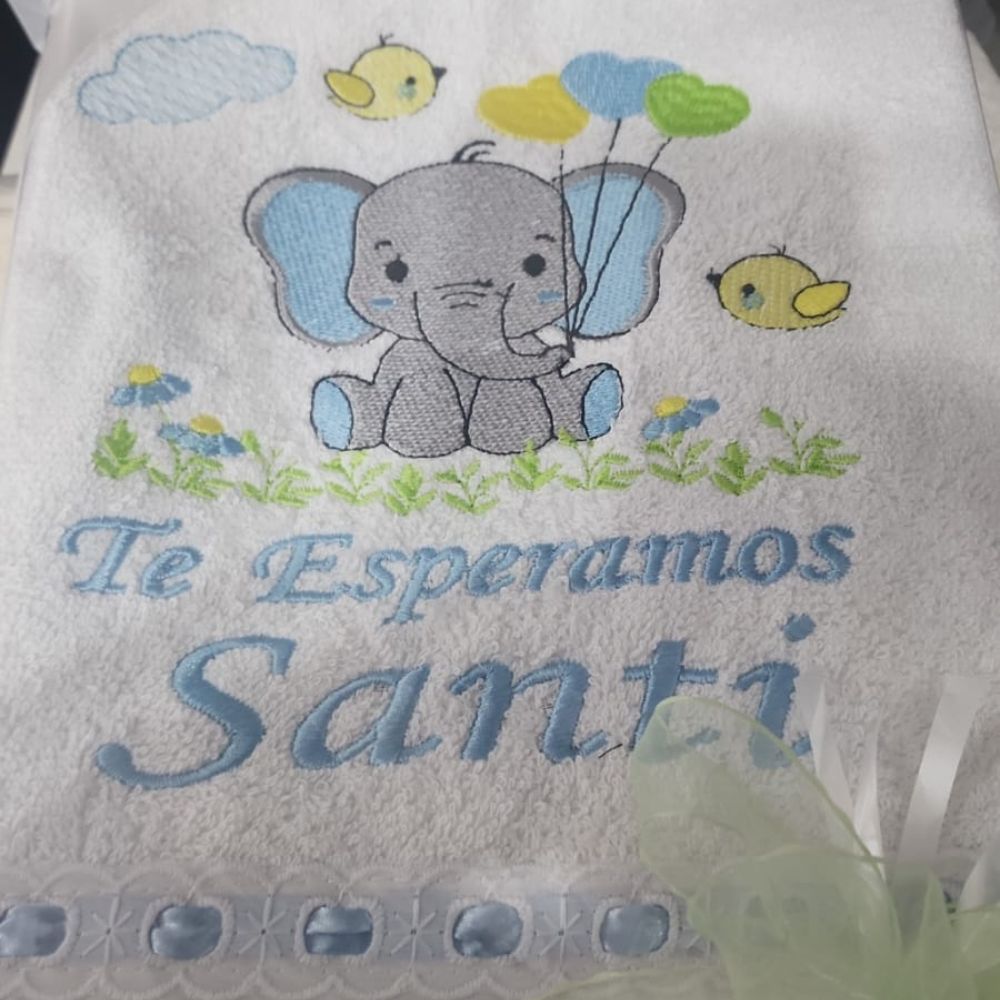 Bordado Infantil Nombre y Figura de Elefante